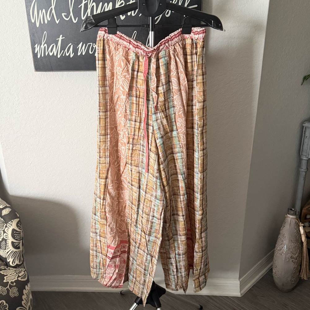 POL Multicolor Plaid Pants